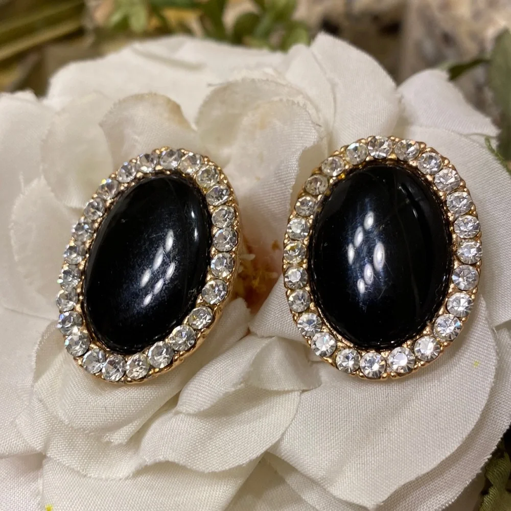 Vintage pierced earrings w/sparkly rhinestones & black plastic center EUC - Picture 1 of 4